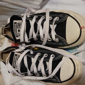 Black converse